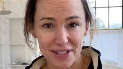Jennifer Garner, 51, skips makeup and wears her hair wet while running errands in Brentwood… after THAT sweet talk with her ex-husband Ben Affleck �