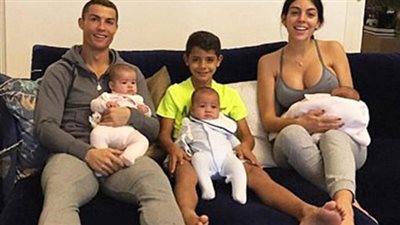 انكشف السر.. من هي والدة كريستيانو جونيور بعد إخفاء هويتها لسنوات؟