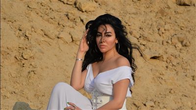ظهور مفاجئ لـ ميرهان حسين بالحجاب.. لن تصدق شكلها