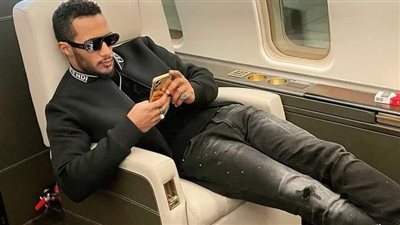 محمد رمضان يشارك جمهوره على موقع انستغرام مقطع فيديو أظهر تعرضه لموقف محرج خلال تصوير أحد أعماله.