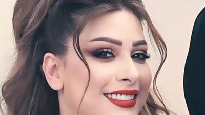 لن تصدق من الذي حعل إمارات رزق تدخل عالم الفن !! والصدمة بسبب طلاقها !