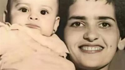 ستنصدم لو عرفت من هذه الطفلة.. كبرت ودوّخت جميع الممثلين بجمالها وفنان طبير طلب ايدها فرفضت وقالت: أنا في عمر بنتك! 