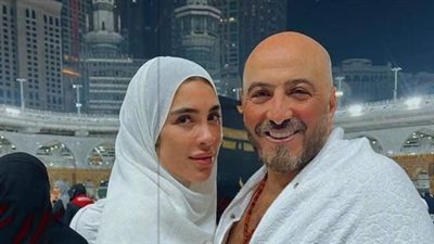 هجوم على مجدي الهواري وزوجته بعد صورة العمرة.. ما السبب؟