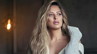joy awards.. تفاصيل إطلالة ريم مصطفى «صور»