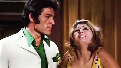 لم أستطيع منعه من إكمال المشهد الفنانة سهير رمزي عن فيلمها الممنوع من العرض!!