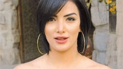 سألوا حوريه فرغلي عن سبب طلاقها من زوجها الأول ففاجأت الجميع بالإجابة.. الفنانة كشفت السر الذي سيفقدها نجوميتها نهائياً