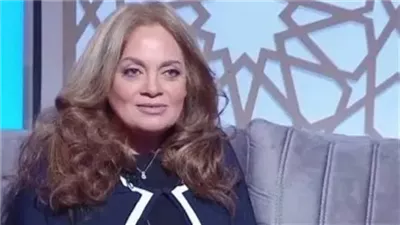الفنانة عفاف رشدي كانت سترمي بنفسها من الدور السادس بسبب ما فعله معها السبكي .. جنون ما بعده جنون.!