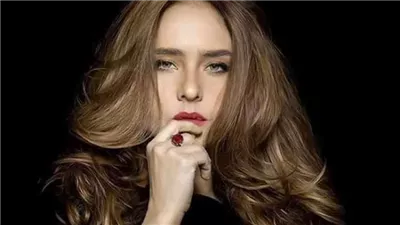 صور نادرة لوالدة الفنانة نيللي كريم الروسية وجمالها الساحر حديث الجمهور!!