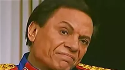 الفنانة الوحيدة التي تجرأت لطرد وإهانة الفنان عادل إمام لسبب صاډم ومقرف .. لن تصدّق من تكون!!