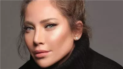 جمالها يحبس الأنفاس.. ابنة سيف الدين الشقراء من زوجته الفنانة سلاف معمار ټخطف الأنظار في ظهور نادر لها!! صورة