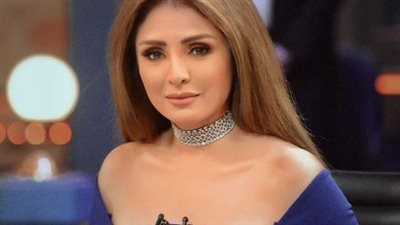 بنطلون الإعلامية سمر يسري يثير الجدل على مواقع التواصل..