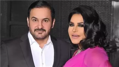 وصلة غزل تفجرها الفنانة أحلام الشامسي الى زوجها مبارك الهاجري.. وتمزح معه والجمهور يستنكر فعلتها 