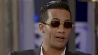 شاهدوا ردة فعل الفنان محمد رمضان عندما استغاث رجل مصري امام الجميع وطلب منه تحمل تكاليف زواجه!
