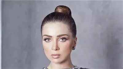 مي عز الدين تنشر أول صورة من داخل منزلها والجمهور مصډوم من شدة الفخامة!