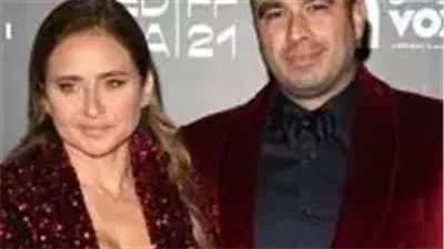 زوج نيللي كريم يردّ على باسم سمرة و رامز جلال