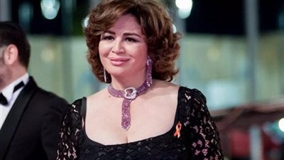 “في رمضان؟”.. إلهام شاهين بعباية في سحور القلعة