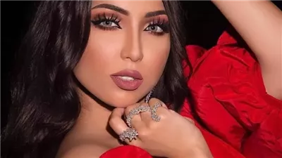 بجراءة فاقت التوقعات وبدون ذرة خجل دنيا بطمة سعيدة 