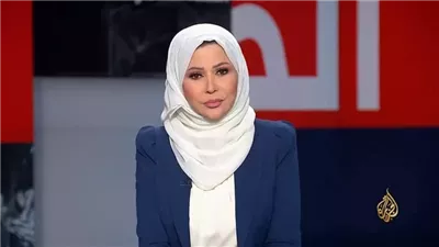 مذيعه قناه الجزيرة الحسناء خديجة بن قنة تفضح زميلها فيصل القاسم وتكشف بلاويه بالكامل 