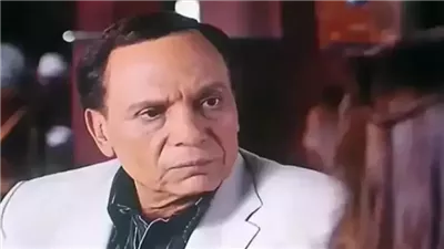 زوجة أخو الزعيم عادل إمام تشعل السوشيال ميديا بجمالها.. لن تصدق من هي! (فنانة شهيرة)