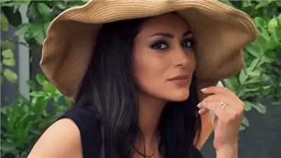 تغيرت 180 درجة وزاد وزنها.. ظهور صاډم للفنانة مايا نصري بعد غياب طويل يصدم الجمهور