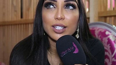 تظهر الفنانة دنيا بطمة كما لم تراها من قبل من داخل صالة الجيم.. شاهد