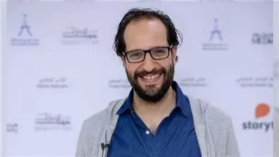 مش عايز انزل من نظر حد!! لن تصدق ما الذي يشاهده أحمد أمين حتى يقول هذه الجملة ؟!