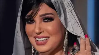 فيفي عبده وإبنتها عزة مجاهد في طريقها الى أحد الفنادق الكبرى بالاسكندرية لهذا السبب المفرح ..!