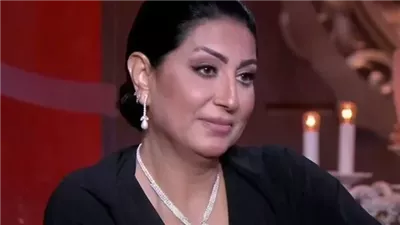 وفاء عامر و فنان شهير