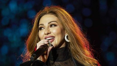 ميريام فارس تثير ضجة كبيرة بعد ظهورها ببدلة  كاشفة وتتعرض لانتقادات شديدة
