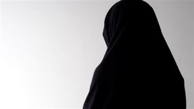اتفرج سعودية وضعت كاميرا مراقبة في المطبخ فأكتشفت مفاجأة 