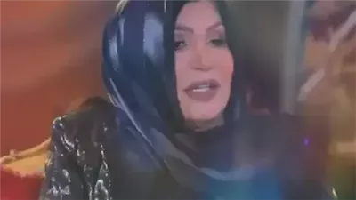 بعد ارتدائها الحجاب في حلقة برنامجه.. نزار الفارس يسأل نجوى فؤاد : 