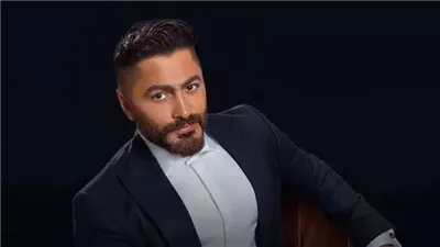 بعدما انتزعت ملابس الفتاة في لوكيشن التصوير بشكل غير متعمد.. تامر حسني يتدخل لإنقاذ زميلته في موقع تصوير فيلم 