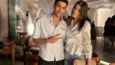 ملاحظة غير متوقعة في صورة هشام جمال وليلى زاهر.. ما هي؟
