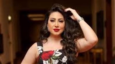 “حطتلي منوم”.. بوسي تفجر مفاجأة مدوية عن خادمتها