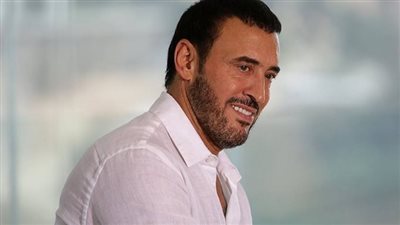 لقنه درسًا في الأدب.. هكذا رد كاظم الساهر على محمد عبده بعد إهانته.. القيصر فاجأ الجميع