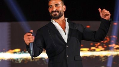أحمد سعد يحرج عمرو أديب على الهواء.. ماذا حدث؟