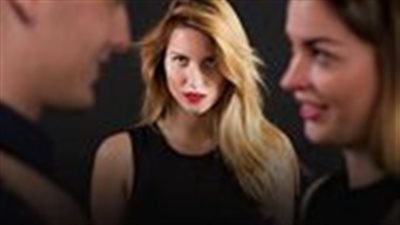 ما سر انجذاب النساء إلى الرجال المتزوجين؟