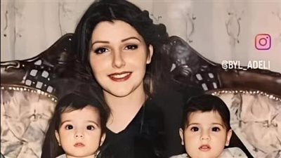 ام تنشر صورتها مع اولادها بعدما اصبحوا شباب 😍😍 جمالهم مش طبيعي