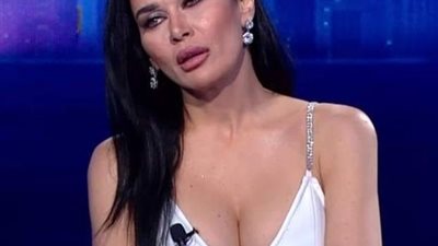 الفنانة اللبنانية نادين الراسي تعترف بكل جراءة