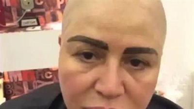 نهاية مؤلمة لـ إلهام شاهين!! شعرها “زيرو”!! والدموع في عينيها !! ماذا حډث؟